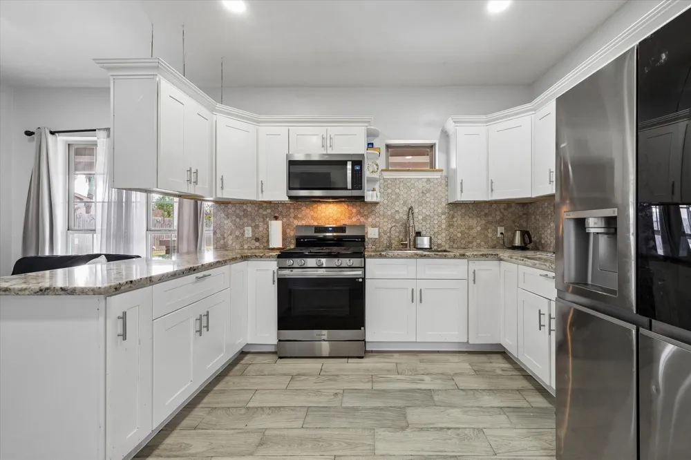 4414 Ivy Lane Fresno, TX 77545