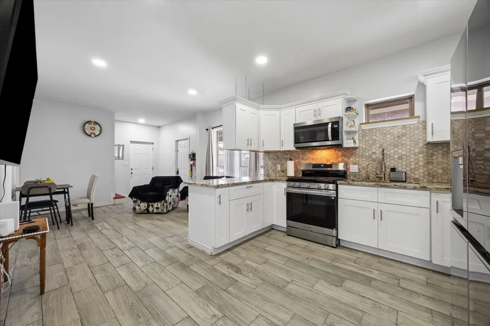 4414 Ivy Lane Fresno, TX 77545