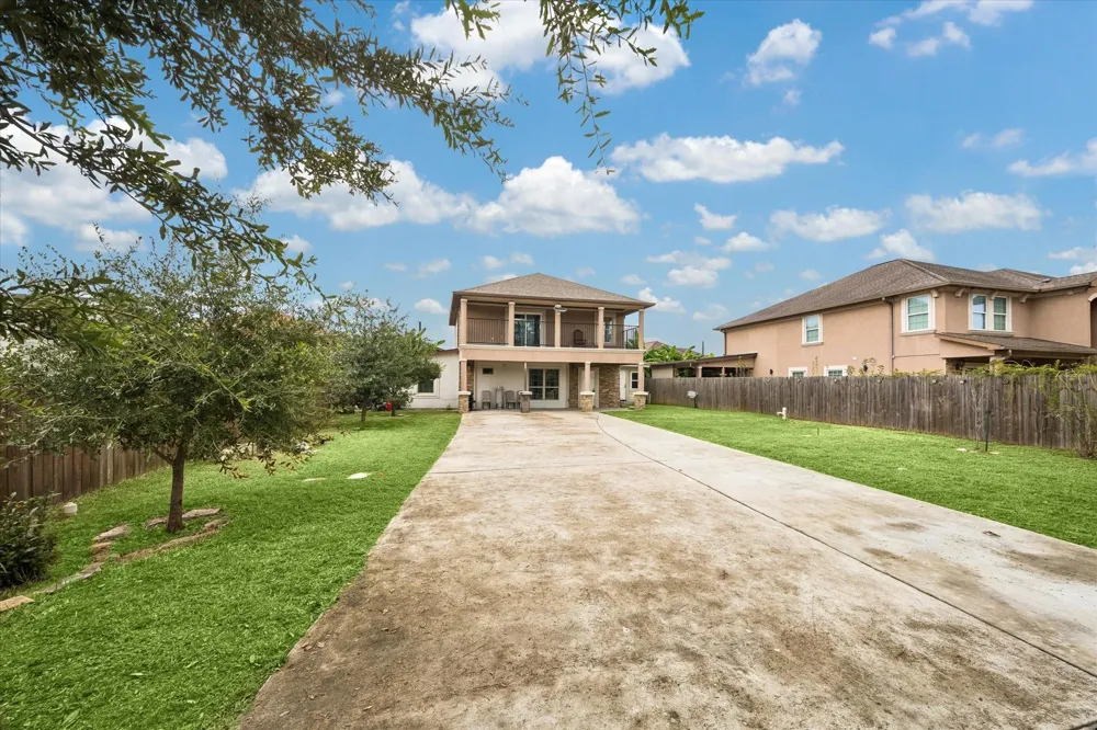 4414 Ivy Lane Fresno, TX 77545