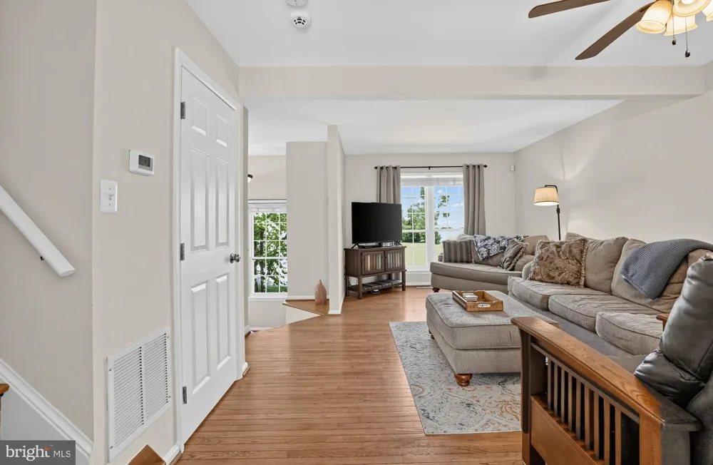 46701 CORKWING SQUARE Sterling, VA 20164