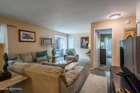 131 Amberly Drive #C