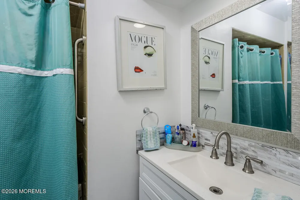 131 Amberly Drive #C Manalapan, NJ 07726