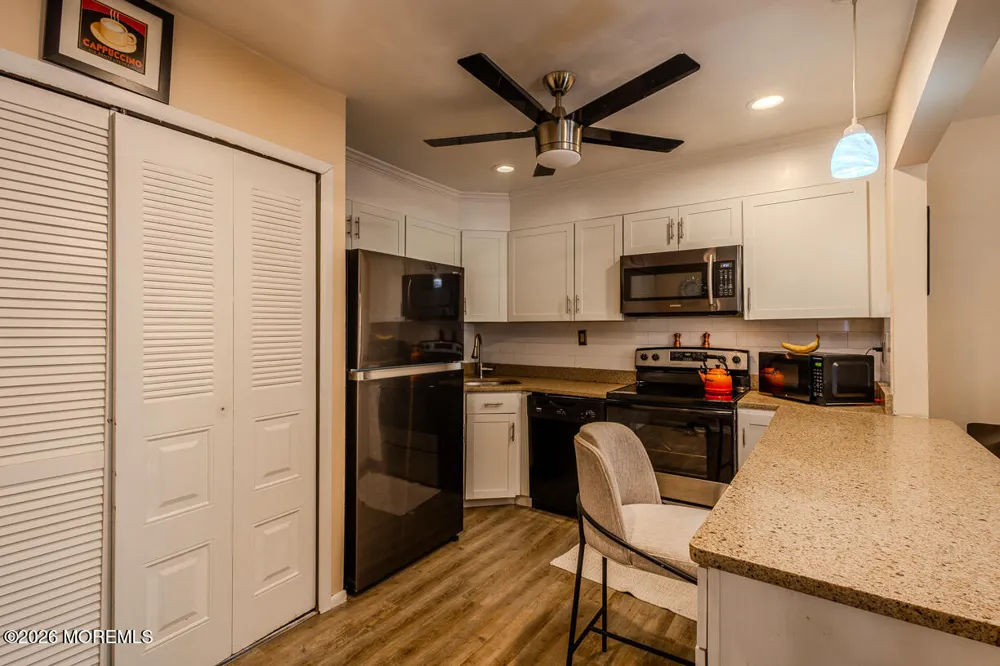 131 Amberly Drive #C Manalapan, NJ 07726