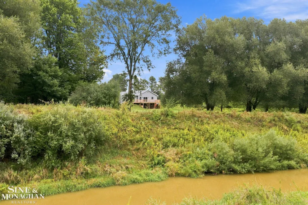 495 Church Road Bridgehampton Township, MI 48419
