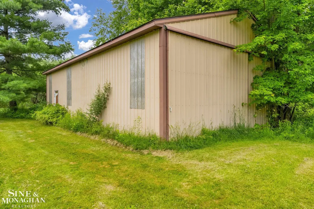 495 Church Road Bridgehampton Township, MI 48419