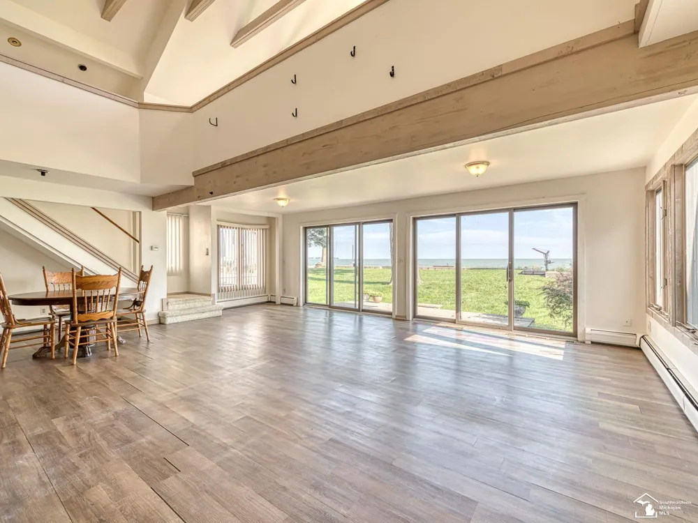 3360 Lakeshore Drive Frenchtown Township, MI 48162