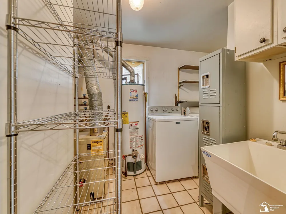 3360 Lakeshore Drive Frenchtown Township, MI 48162