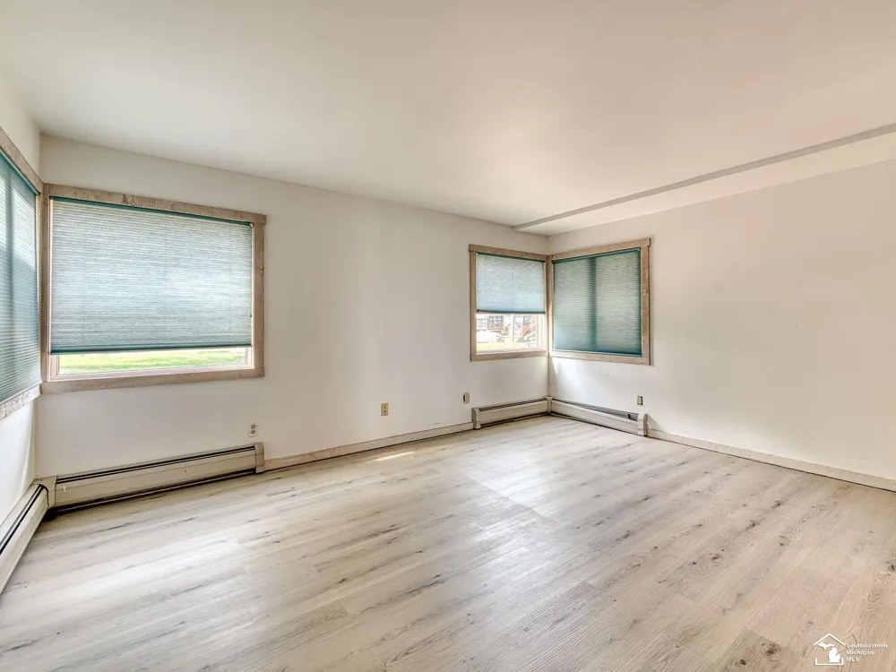 3360 Lakeshore Drive Frenchtown Township, MI 48162