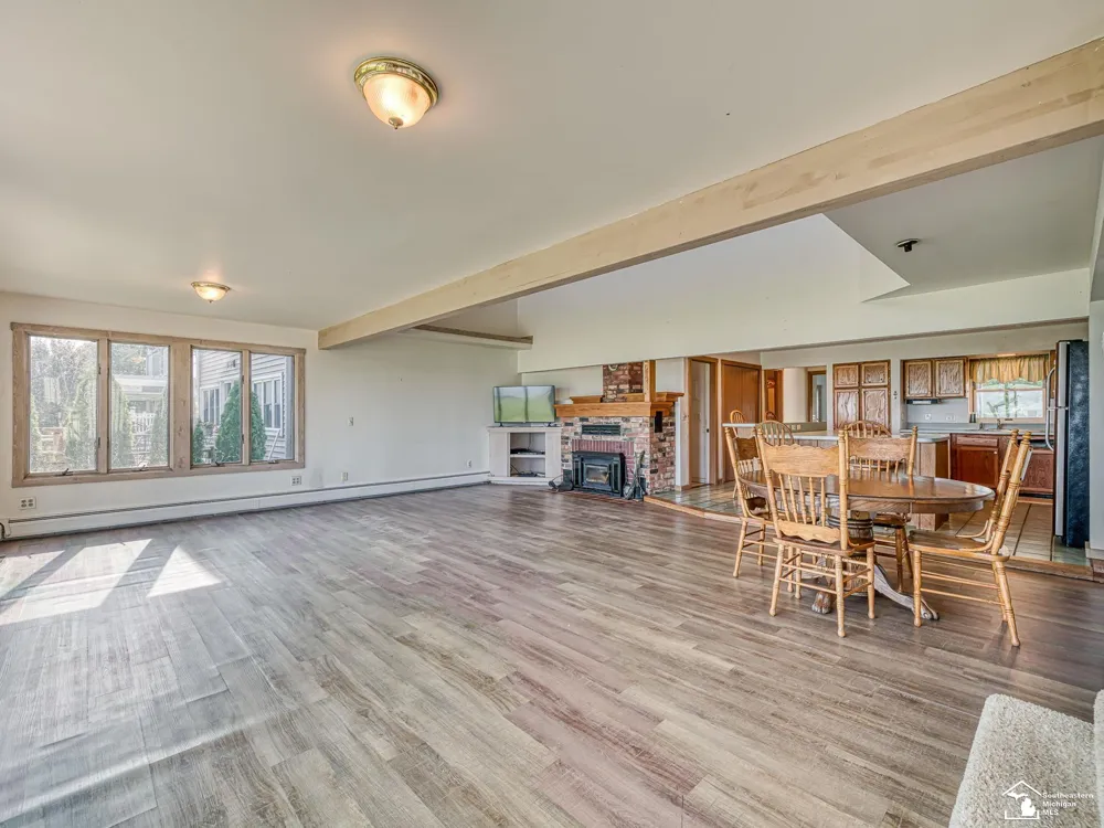 3360 Lakeshore Drive Frenchtown Township, MI 48162