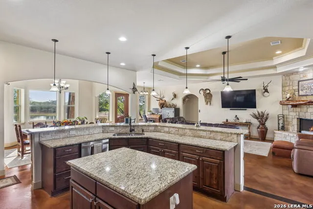 230 Casarez Rd Pleasanton, TX 78064
