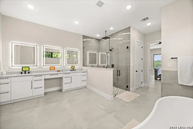 330 PRESTON TRL Boerne, TX 78006