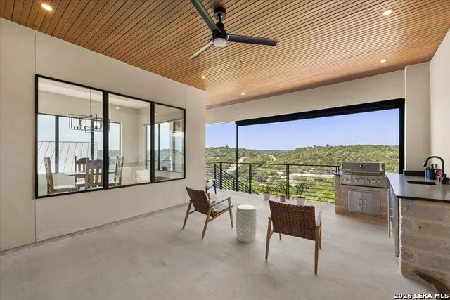 330 PRESTON TRL Boerne, TX 78006