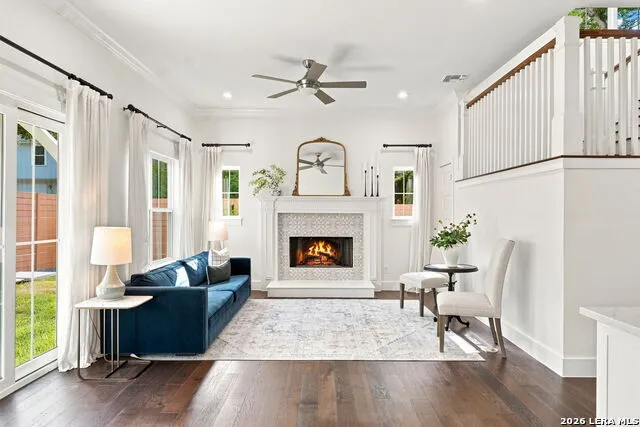 301 OGDEN LN Alamo Heights, TX 78209