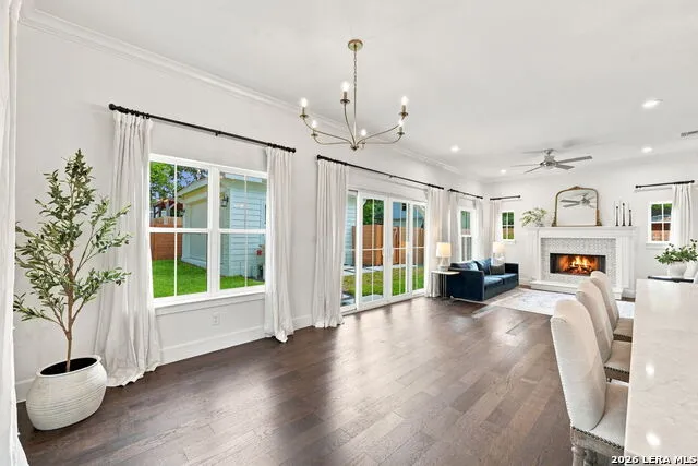 301 OGDEN LN Alamo Heights, TX 78209