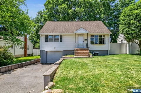 101 Pinecrest Terrace