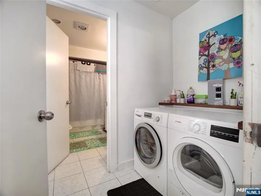 139-141 Richelieu Terrace Newark, NJ 07106