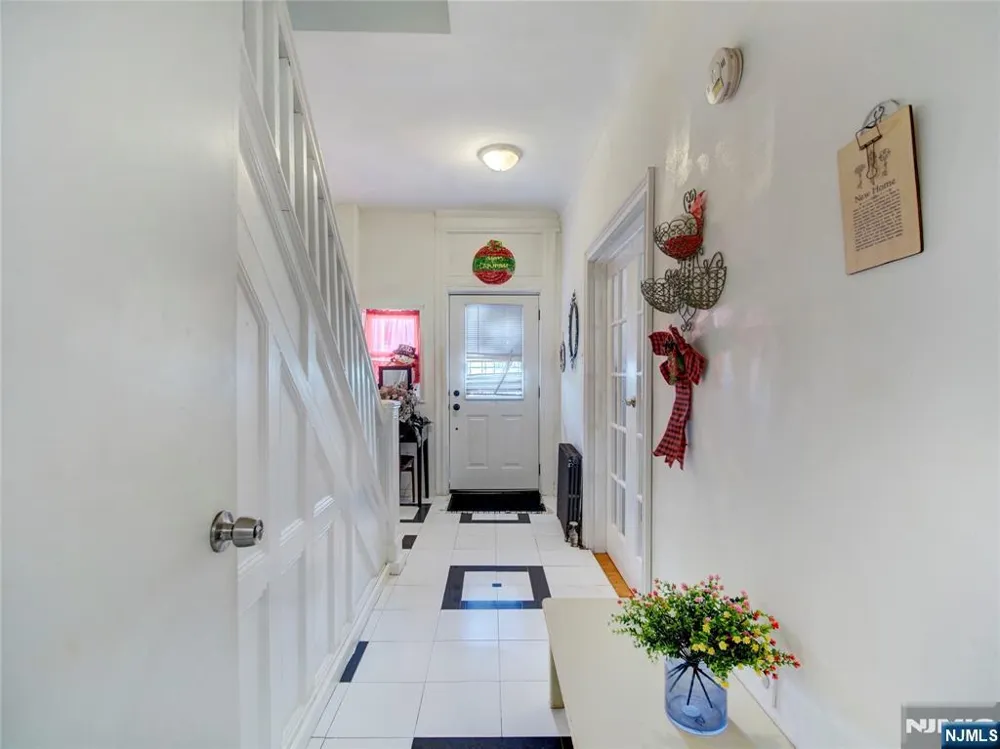 139-141 Richelieu Terrace Newark, NJ 07106