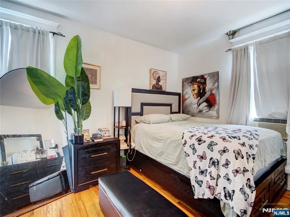 139-141 Richelieu Terrace Newark, NJ 07106