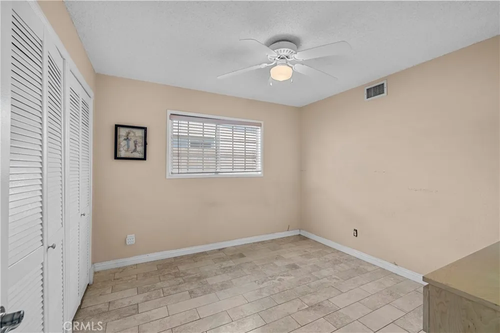8842 Sophia North Hills, CA 91343