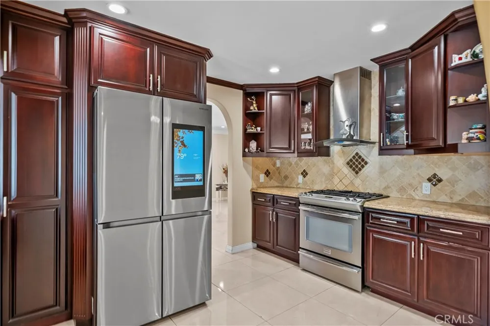 8842 Sophia North Hills, CA 91343