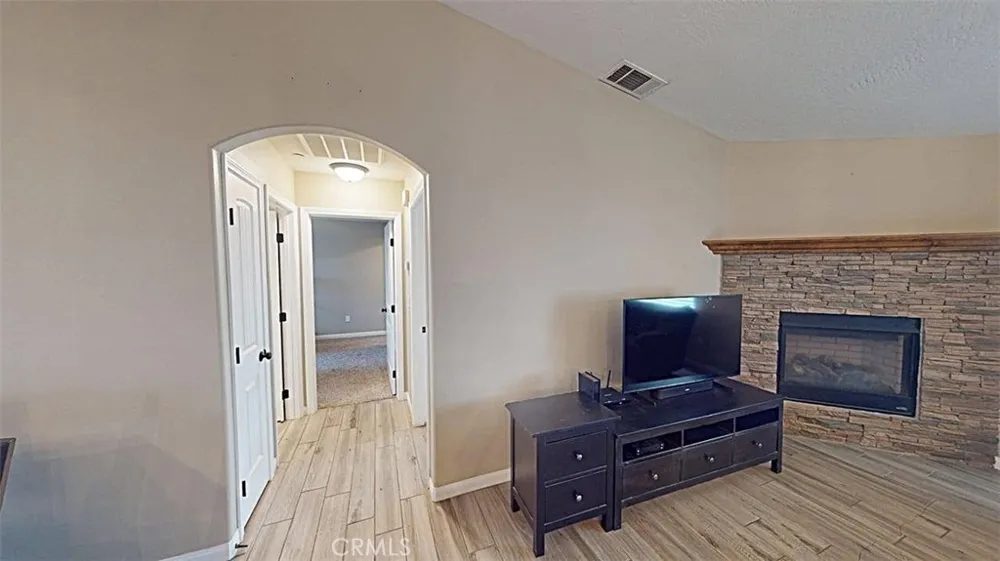 10882 Malgosa Apple Valley, CA 92308