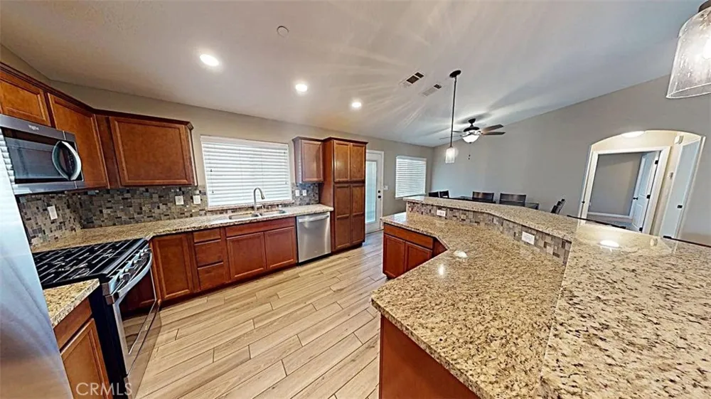 10882 Malgosa Apple Valley, CA 92308