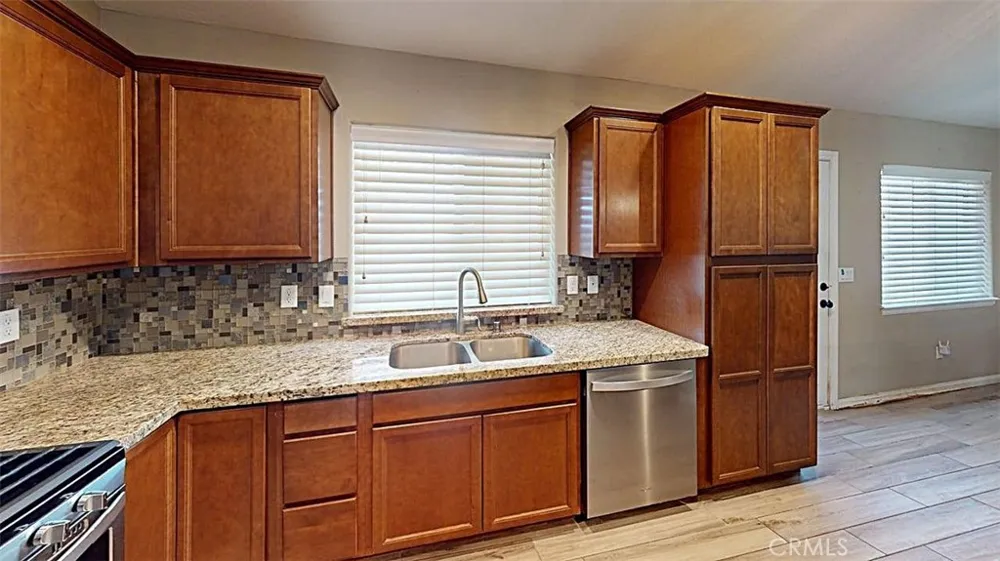 10882 Malgosa Apple Valley, CA 92308