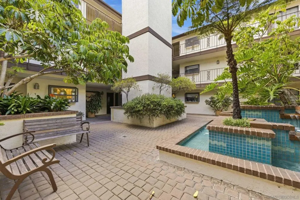 1263 Robinson #13 San Diego, CA 92103