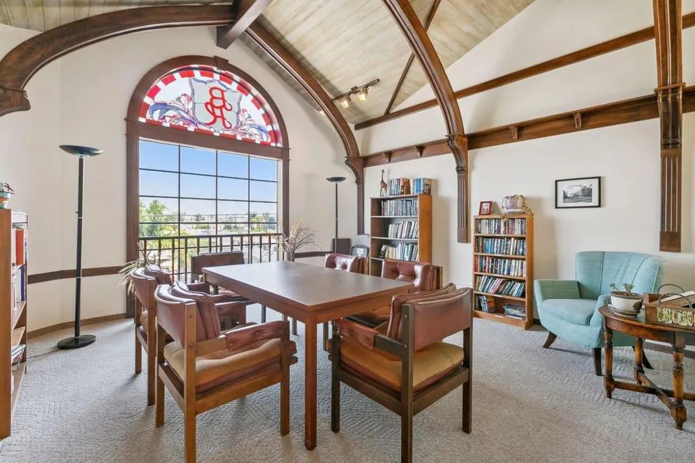 1263 Robinson #13 San Diego, CA 92103