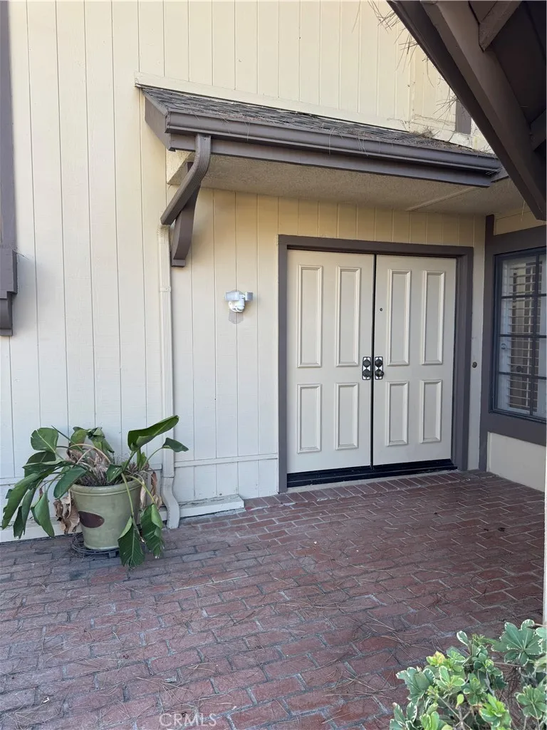2310 Applewood Fullerton, CA 92833