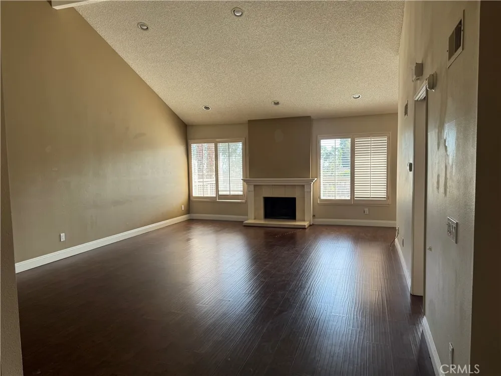 2310 Applewood Fullerton, CA 92833