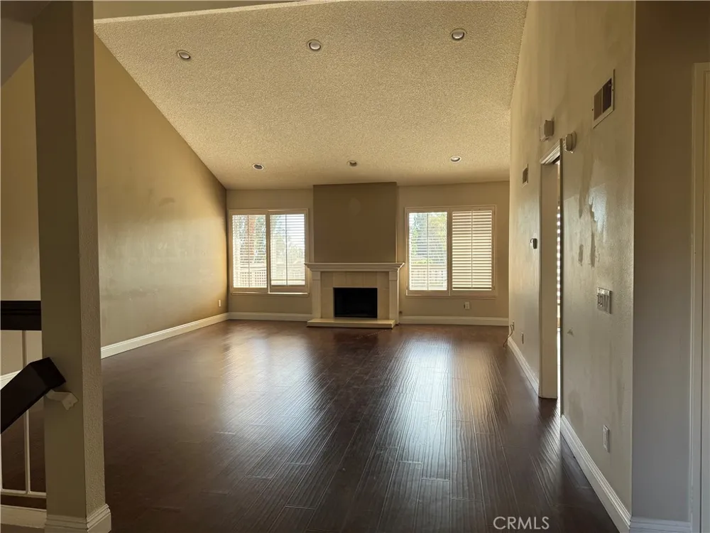 2310 Applewood Fullerton, CA 92833