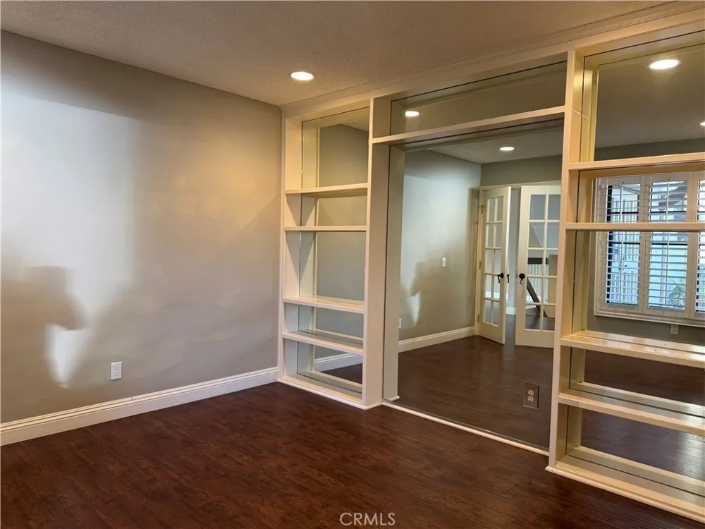 2310 Applewood Fullerton, CA 92833