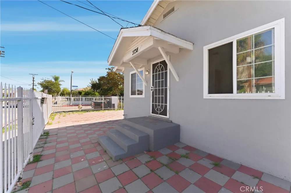 3738 Duane Way South Gate, CA 90280