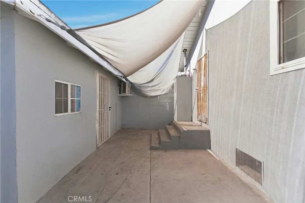 3738 Duane Way South Gate, CA 90280