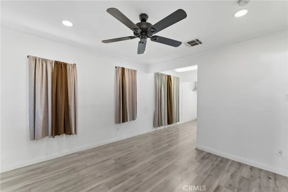 3738 Duane Way South Gate, CA 90280