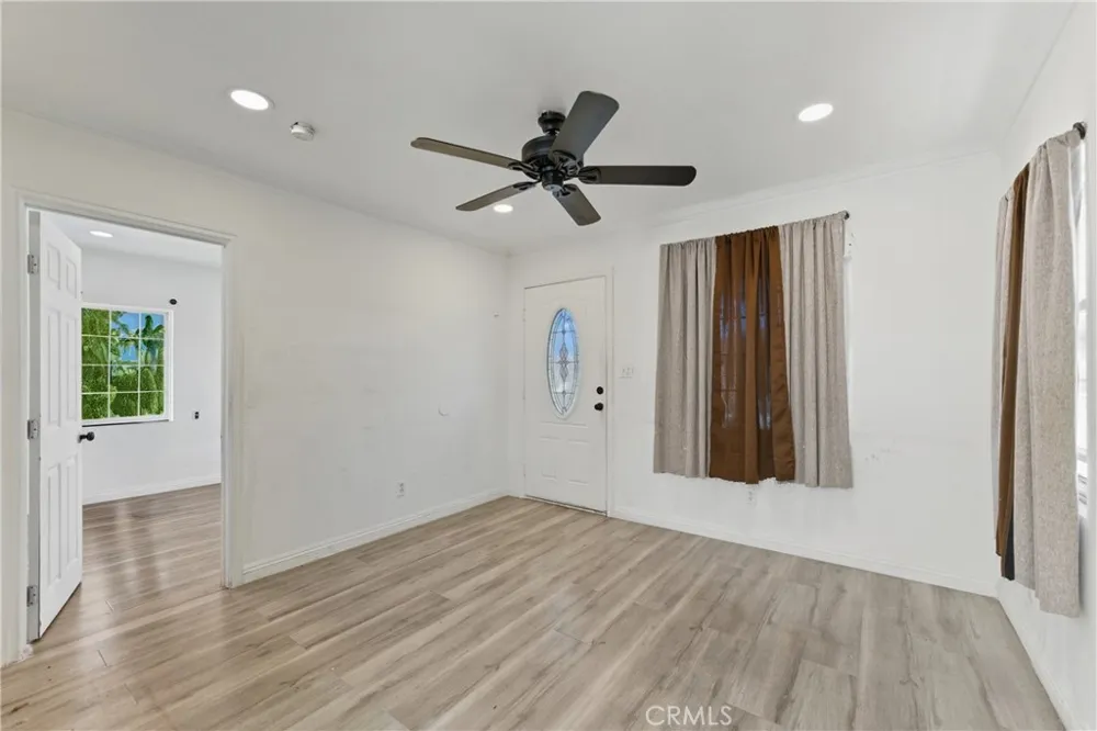 3738 Duane Way South Gate, CA 90280