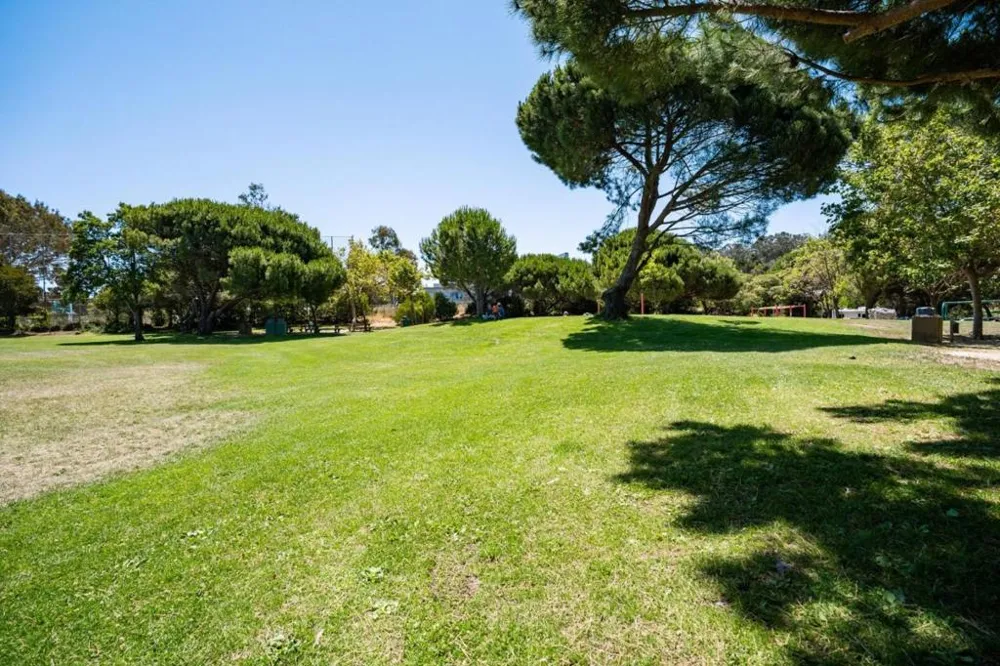 2341 Valleywood Drive San Bruno, CA 94066