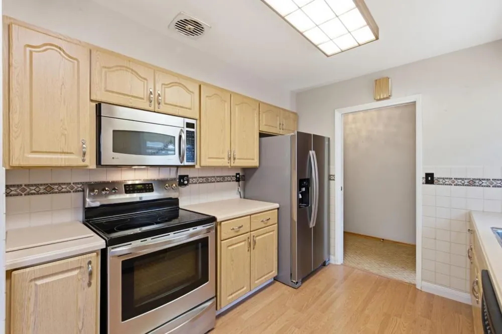 2341 Valleywood Drive San Bruno, CA 94066