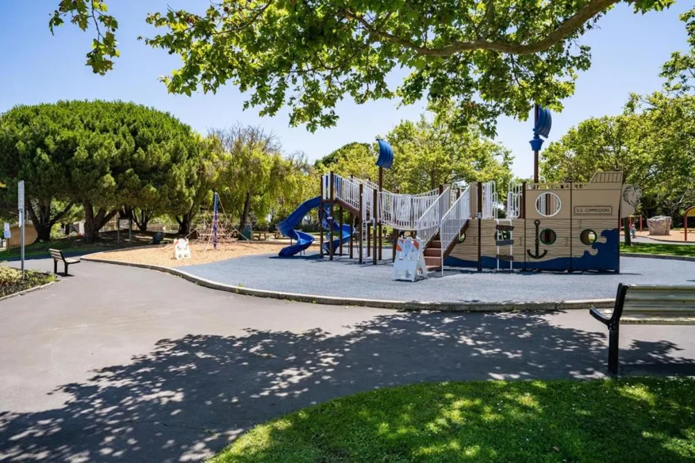 2341 Valleywood Drive San Bruno, CA 94066