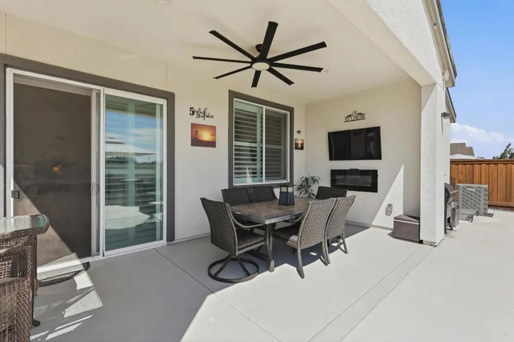 1158 Crescent Avenue Manteca, CA 95336