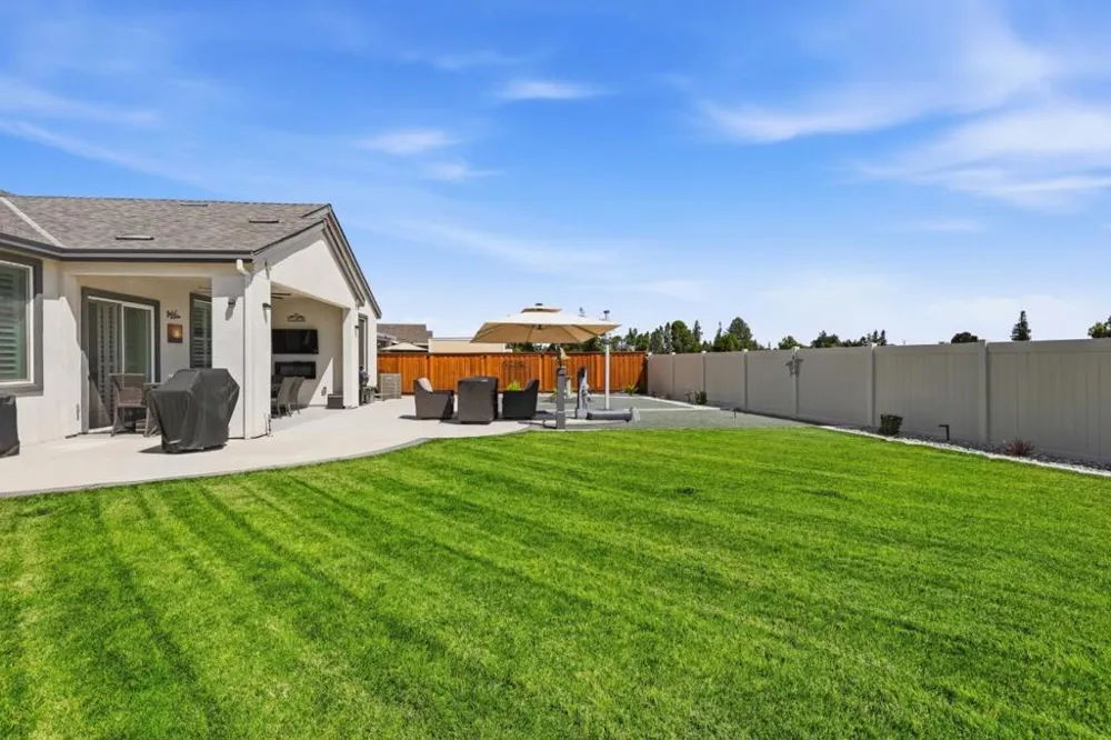 1158 Crescent Avenue Manteca, CA 95336