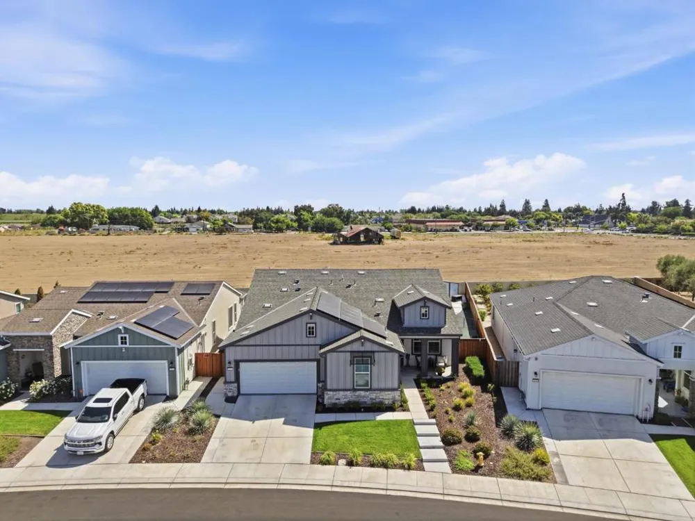 1158 Crescent Avenue Manteca, CA 95336