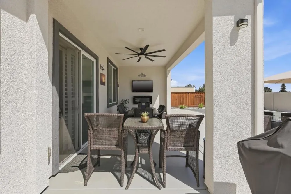1158 Crescent Avenue Manteca, CA 95336