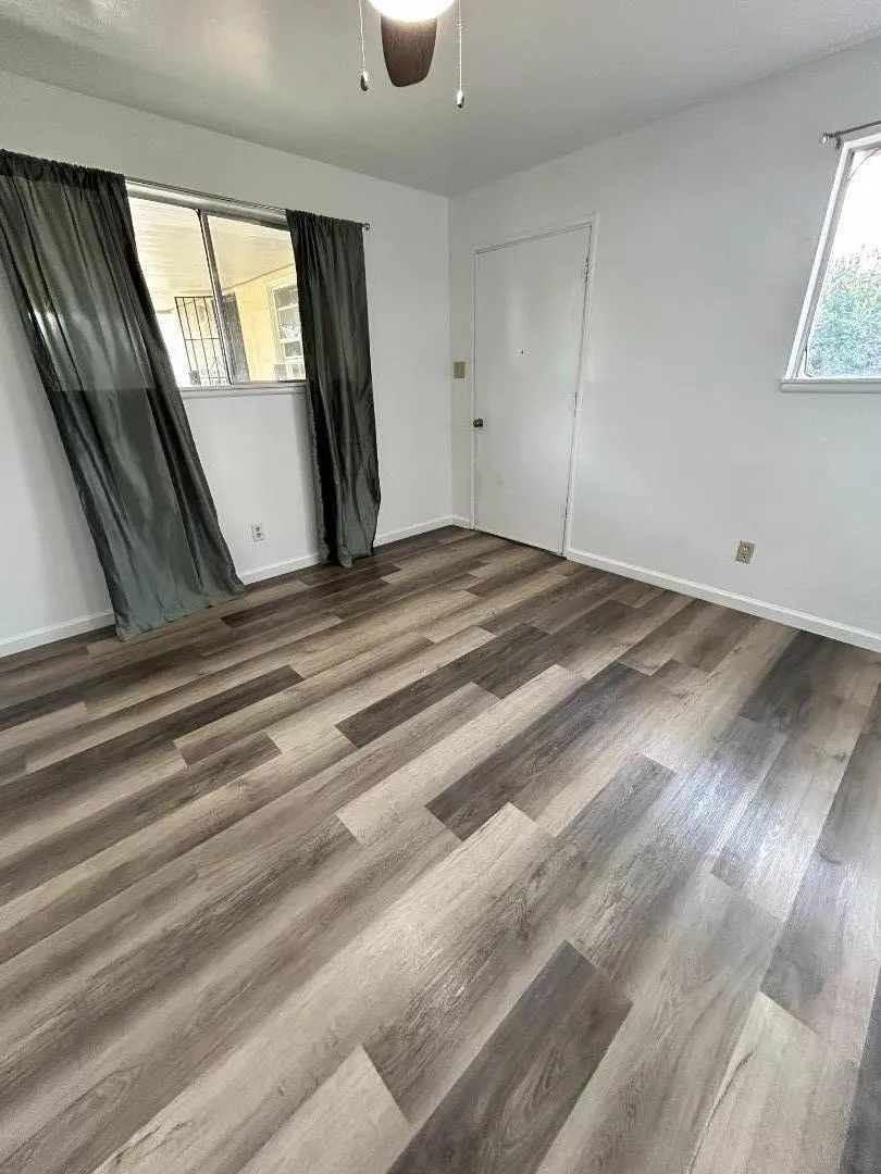 1809 Idalou Avenue Modesto, CA 95350