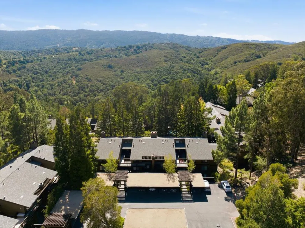 3322 Brittan Avenue #4 San Carlos, CA 94070