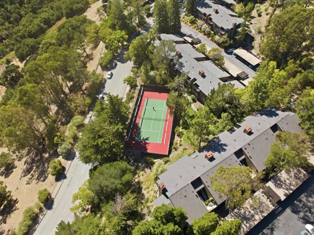 3322 Brittan Avenue #4 San Carlos, CA 94070