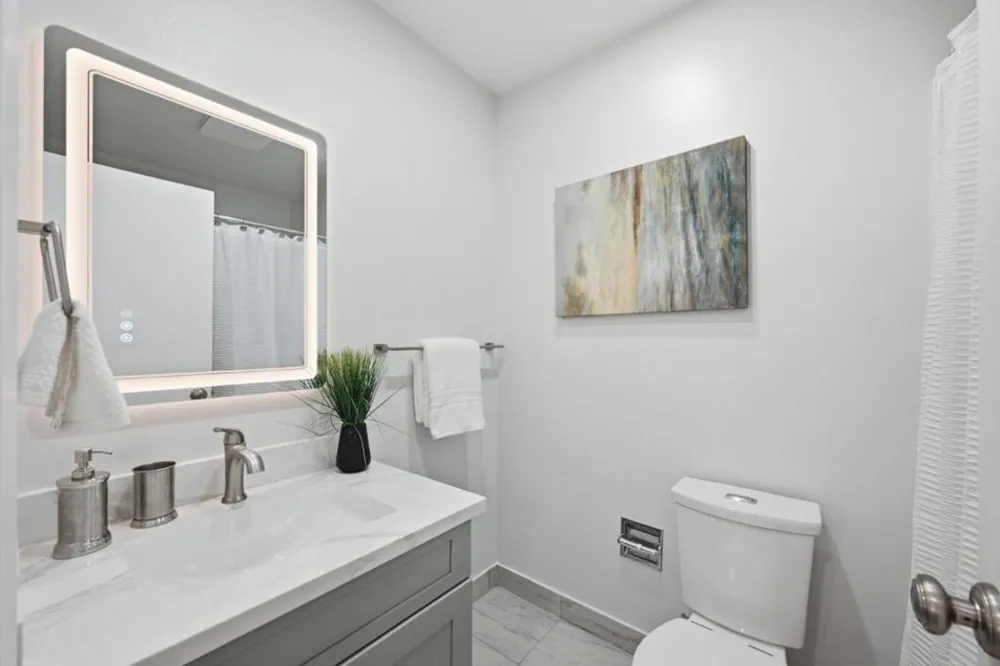 3322 Brittan Avenue #4 San Carlos, CA 94070