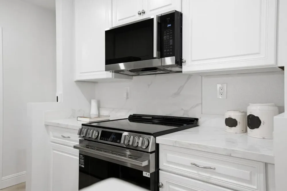 3322 Brittan Avenue #4 San Carlos, CA 94070