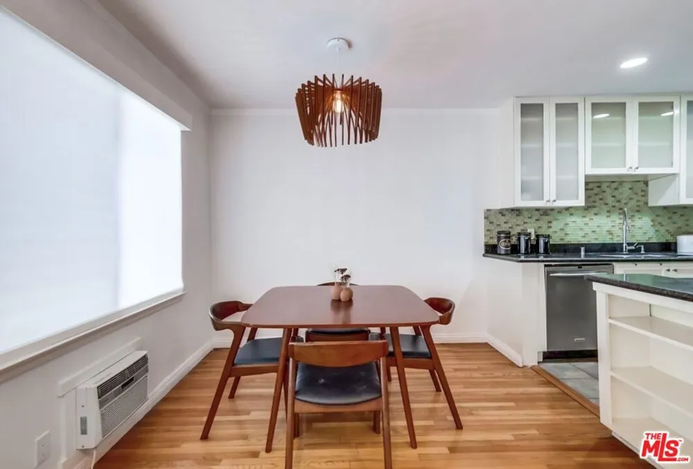 1275 Havenhurst Drive #4 West Hollywood, CA 90046